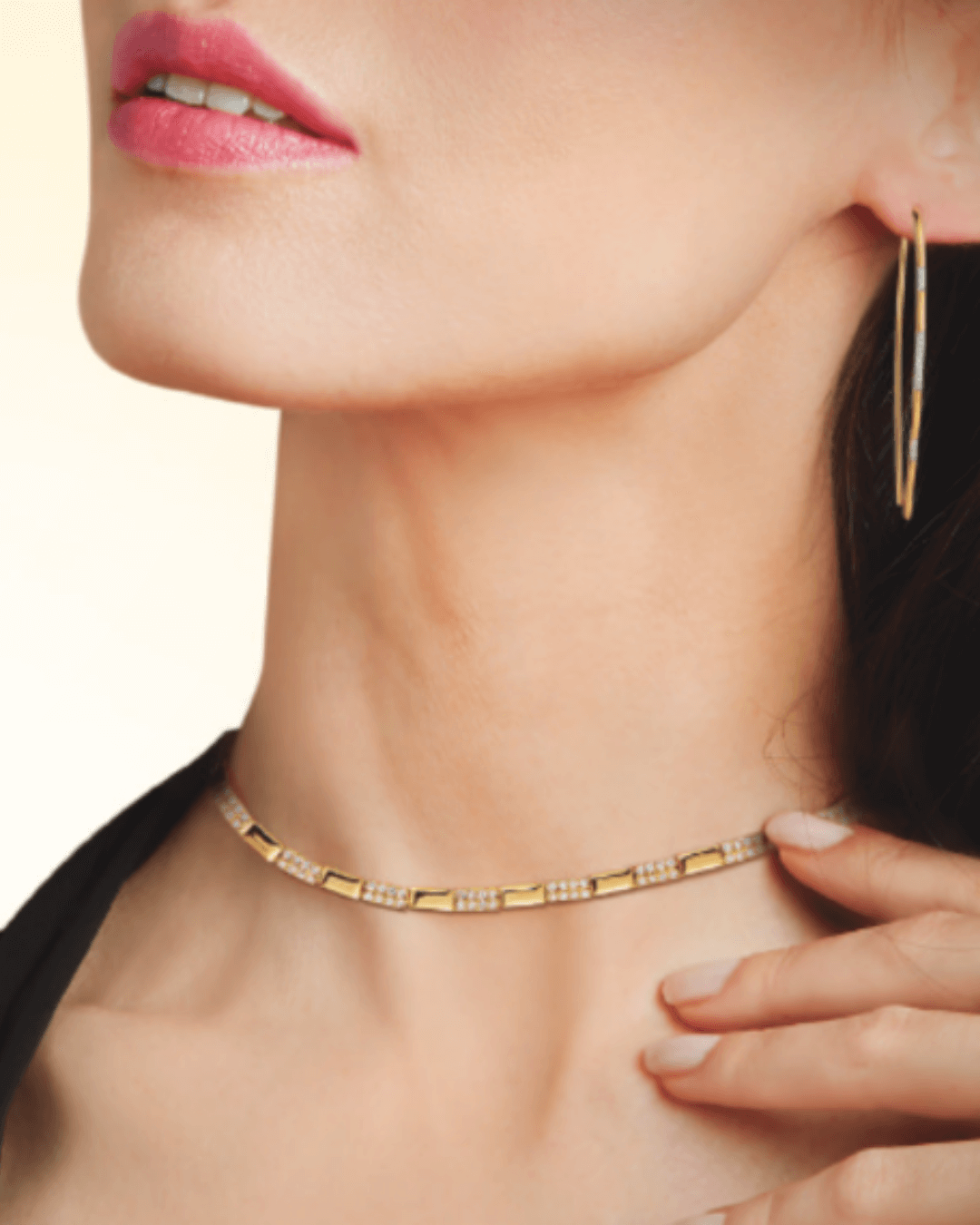 0.78 CT Diamond Collar in 14K Gold - Image 3