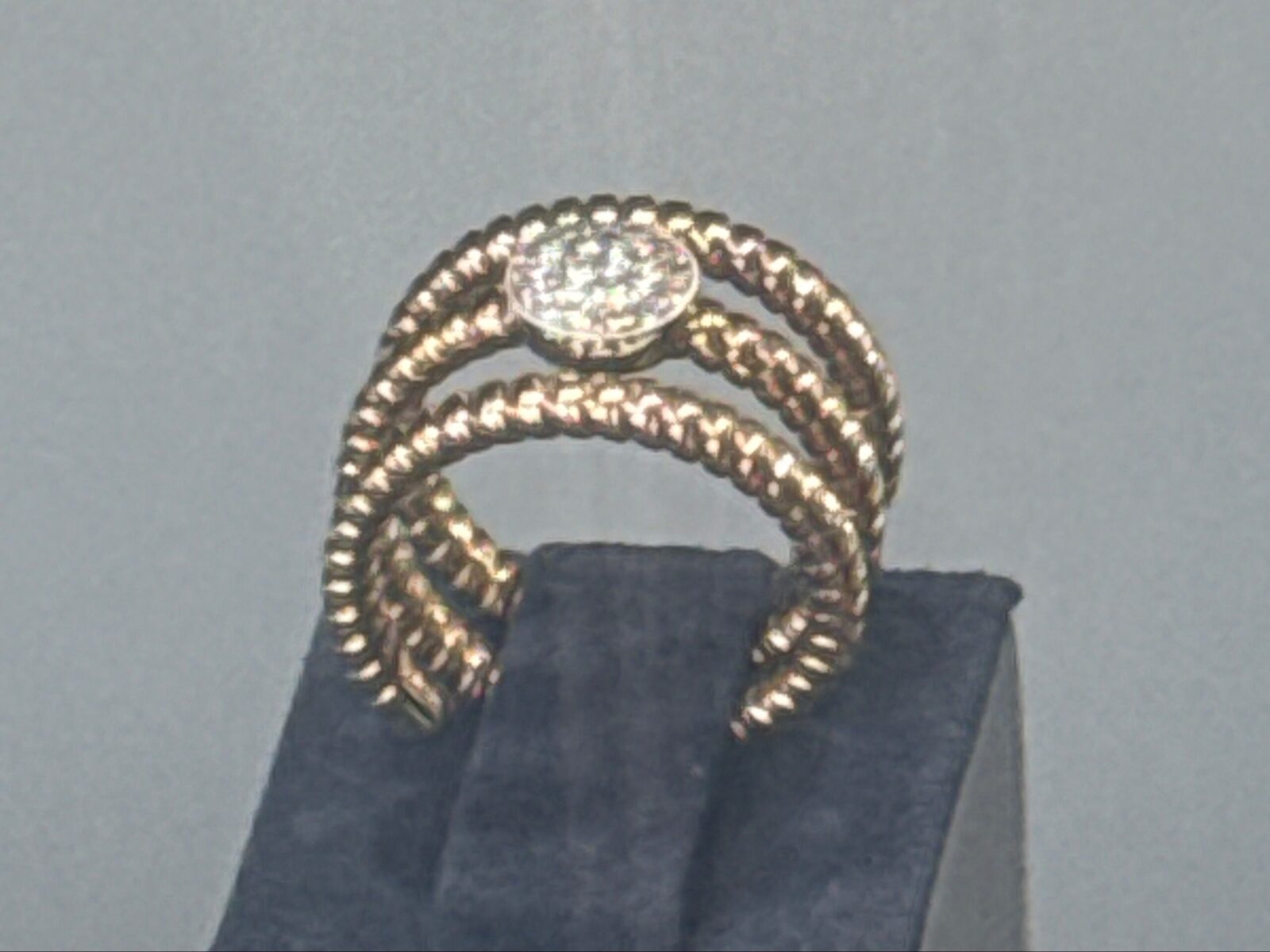 Multi-Band Diamond in Two Tone Gold