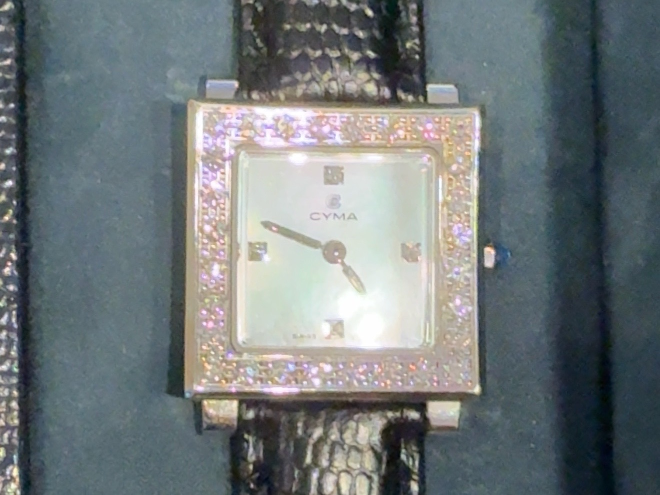 Cyma-MOP-Quartz -24.5mm-18k WG-sk099