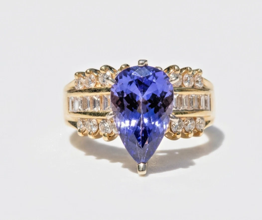 Tanzanite Ring in Yellow Gold