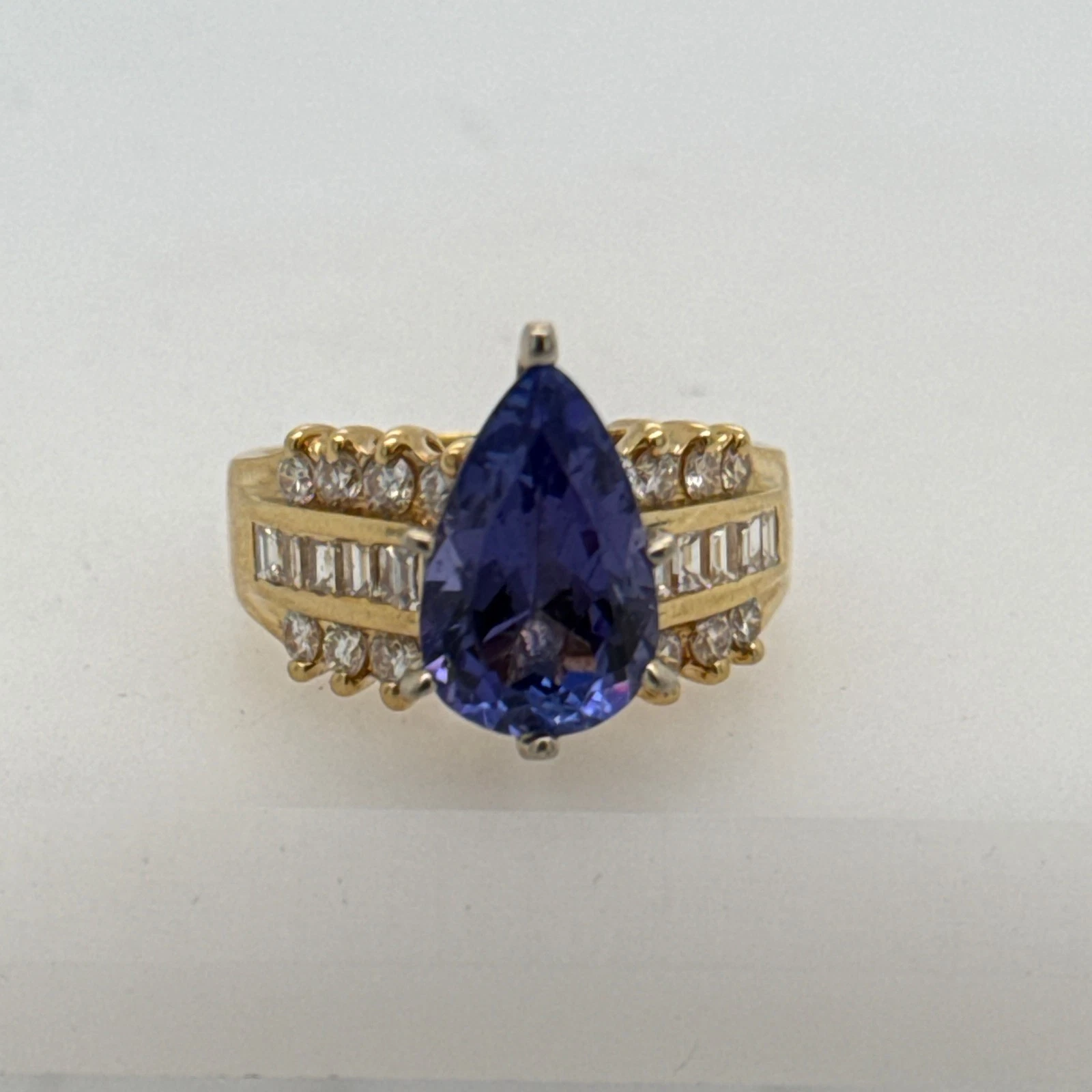 Tanzanite Ring in Yellow Gold