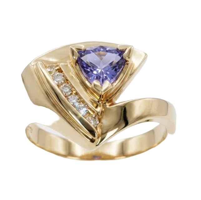Tanzanite and Diamond Ring in Yellow Gold